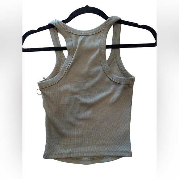 Tilly’s cropped top - Picture 2 of 3